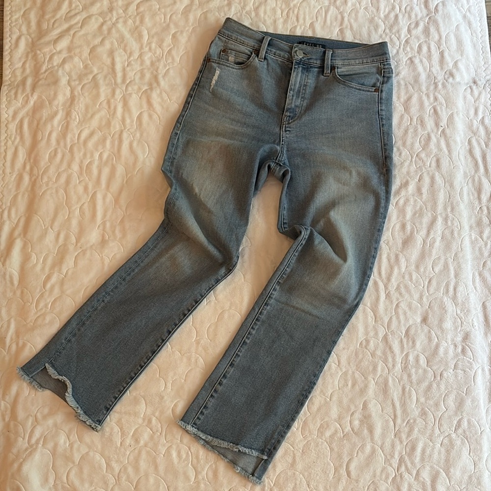 Level 99 light wash jeans